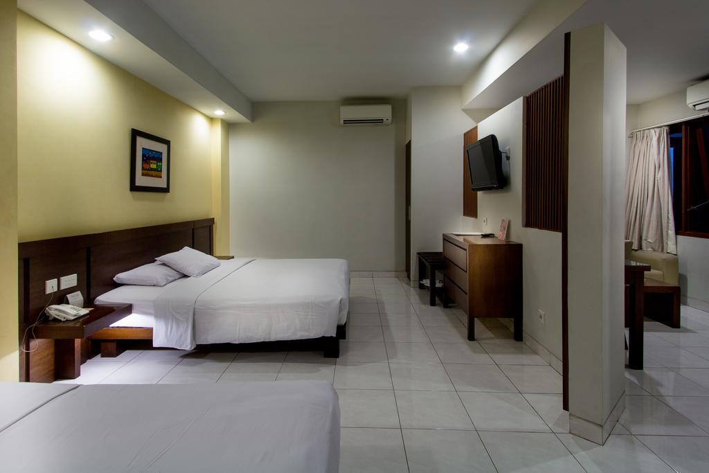 Hotel Quirin Semarang Quarto foto